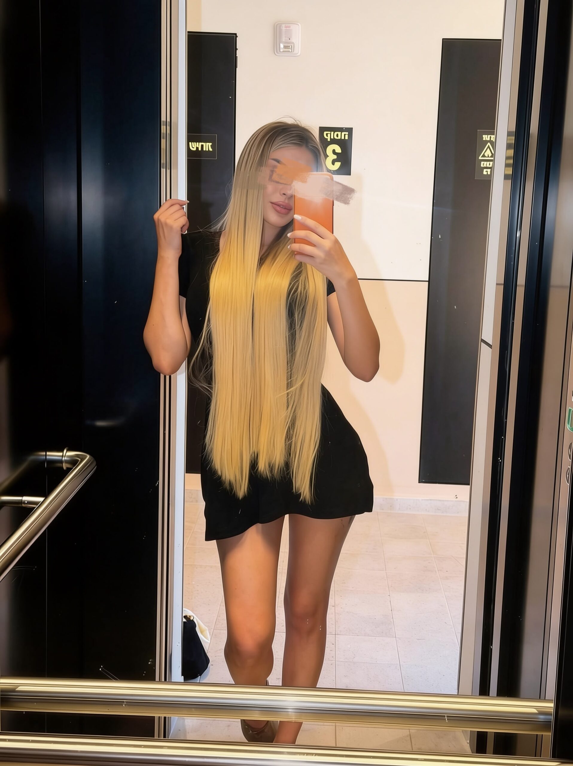 בחורה מחול – בתל אביב