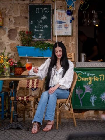 ליזה ספורטיבית בחורה מבינה עניין בת 25 – בתל אביב