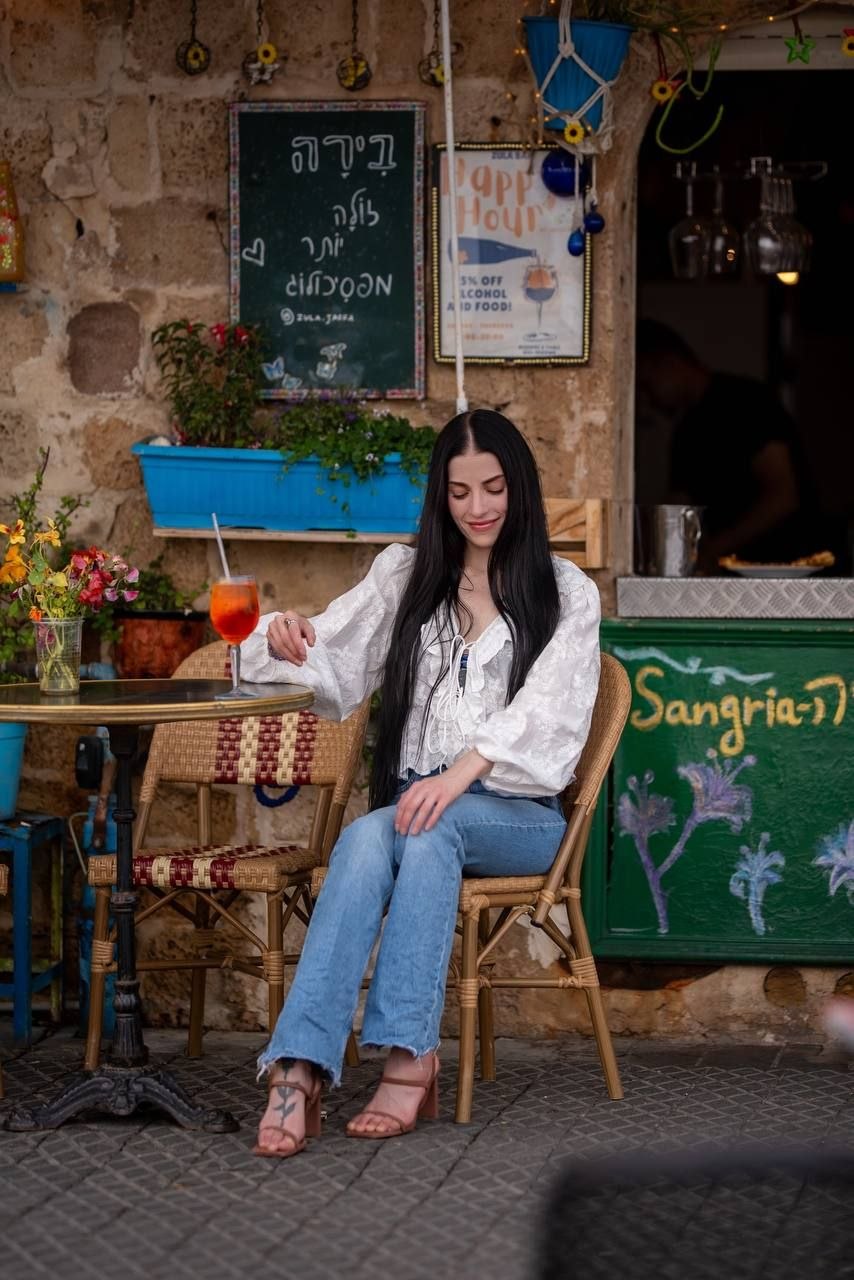 ליזה ספורטיבית בחורה מבינה עניין בת 25 – בתל אביב