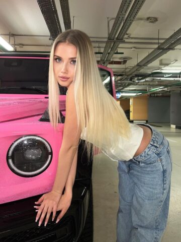 מארחת לטיפול מפנק בלונדינית ירושלים