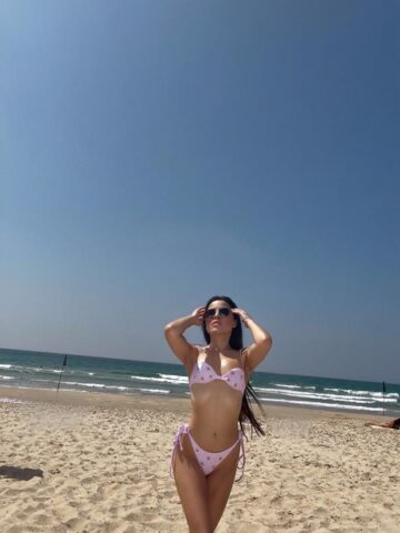 קלואי- בת 22 ברזילאית תיירת רזה -בתל אביב